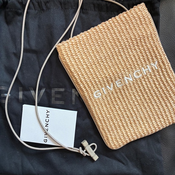 Authentic Givenchy Phone Pouch in Woven Raffia - Picture 1 of 7